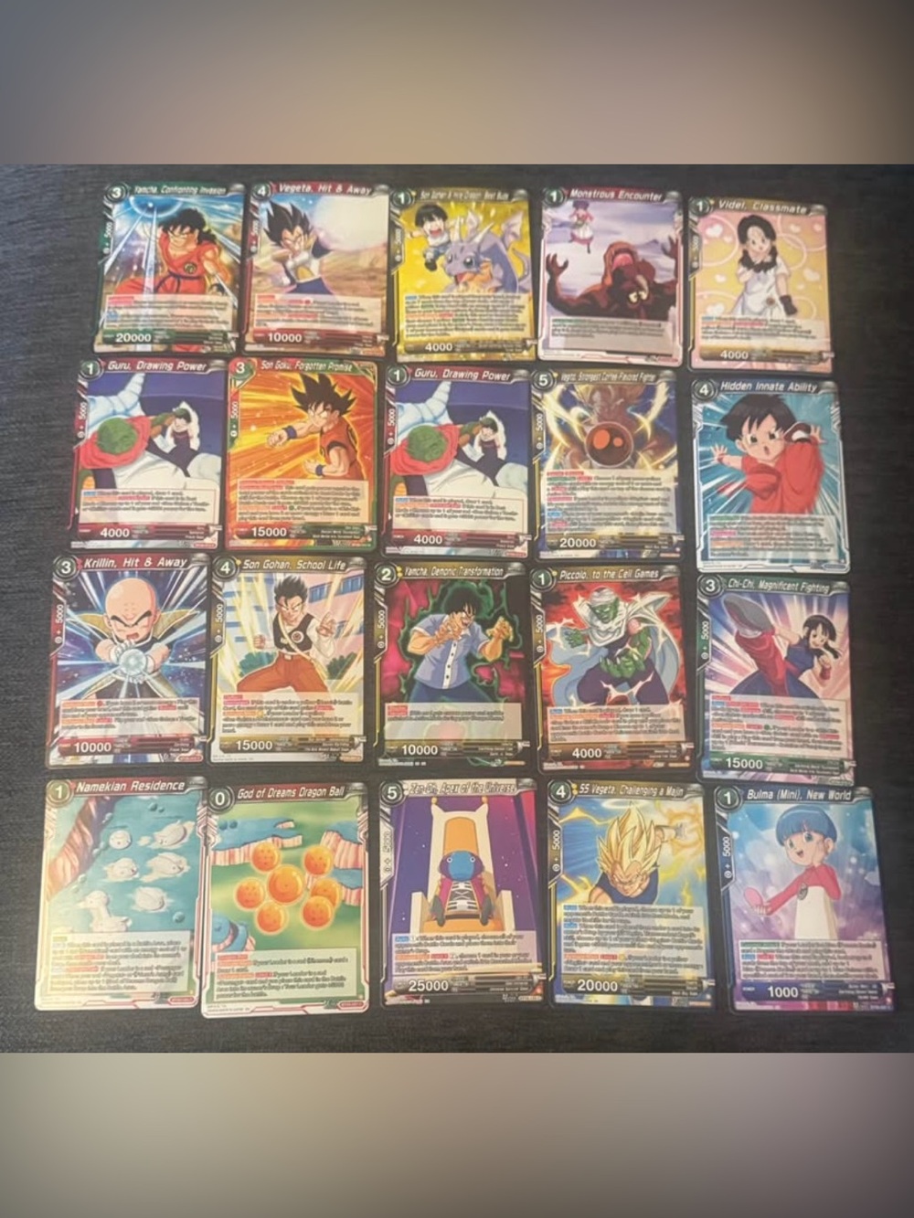 (6) 100 Dragon ball cards in perfect condition